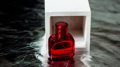 Perfume gifts for the holidays: festive scents for Christmas and New Year