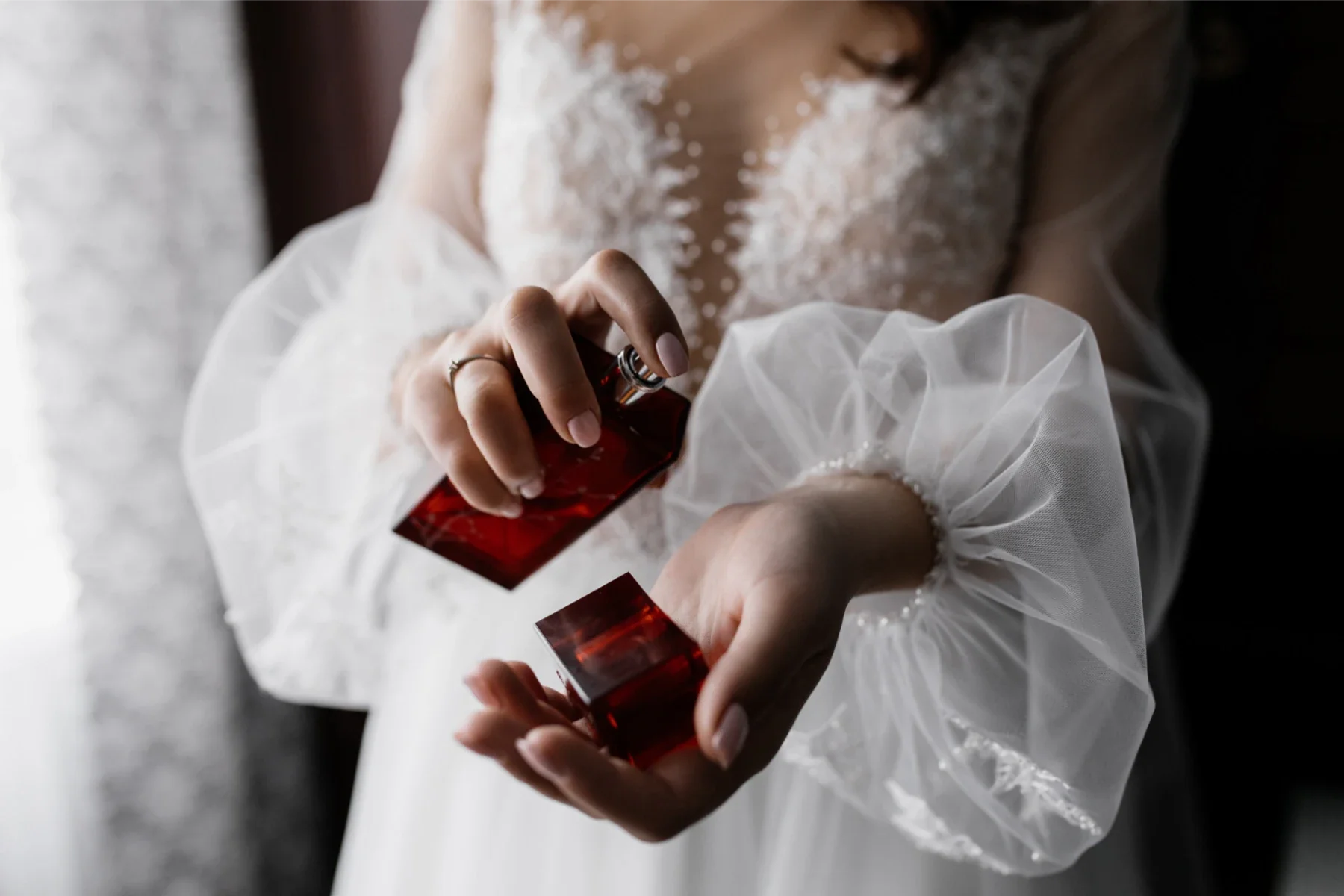 Unveiling the Scent of Amber: A Journey Through Its Aromatic Essence
